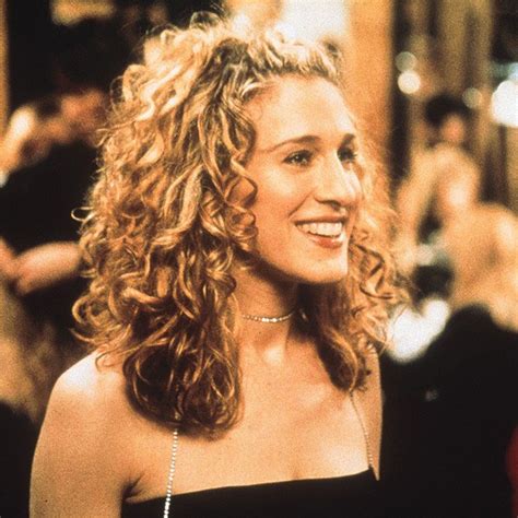 carrie bradshaw most iconic looks.